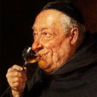 Логотип @triskobki - Три скобки