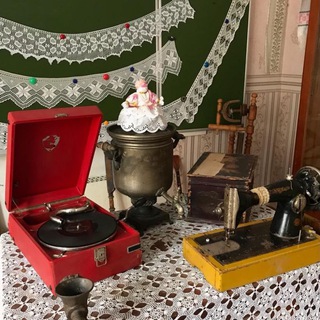 Логотип @trogatelnui - Историко-краеведческий музей "Истоки"√7315 имени М. Ф. Гусева