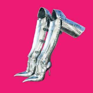 Логотип @truedevochka - Доспехи женщины