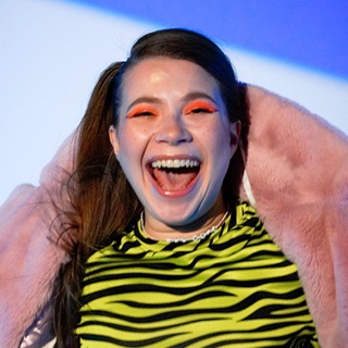 Логотип @trueneva - Здорово, это Трунёва🎭