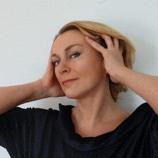 Логотип @trueportugal - Португалия без розовых очков 🇵🇹