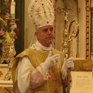 Логотип @truthunchained - TruthUnchained