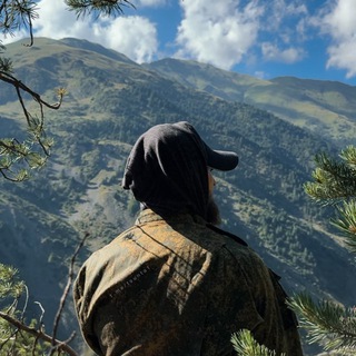 Логотип @tsunta1 - Горы по колено ☕︎︎