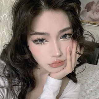 Логотип @tsvetykzee - box wildberries