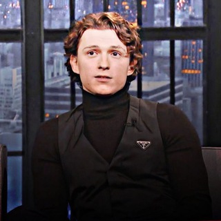 Логотип @ttomas_holland - Tomas Holland
