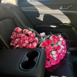 Логотип @tutobomne - с любовью,SE