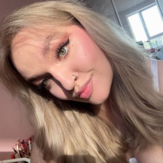 Логотип @tutovalada - лада тут📍