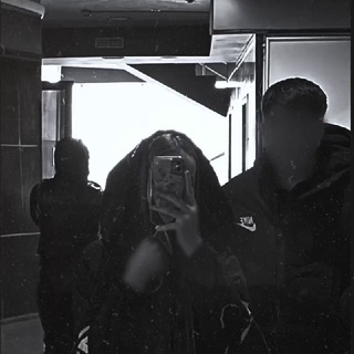 Логотип @tuutotebee - мысли в слух.