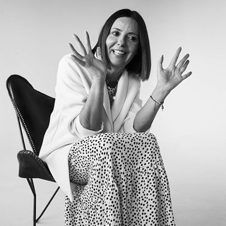 Логотип @tv_anna - tvanna