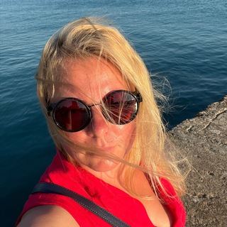 Логотип @tvc_m - Анна Морозова. Заметки на информационных полях.