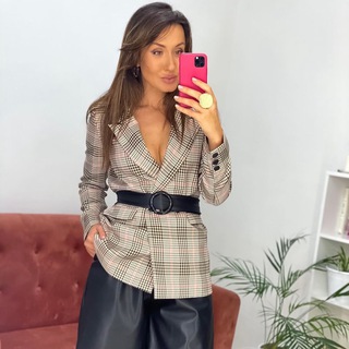 Логотип @tvoistill - Шоурум Твой Стиль 🩷