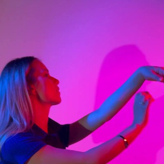 Логотип @tvorissofi - 🪄 СИЯЙ С СОФЬЕЙ! Жизнь, как творчество.🚀