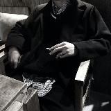 Логотип @tvoydrugizbudeshego - твой друг из будущего