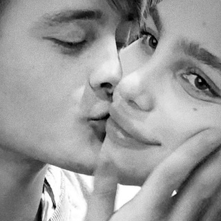 Логотип @tvoyenastroyeniee - 𝐰𝐢𝐭𝐡 𝐥𝐨𝐯𝐞, 𝐓🫀