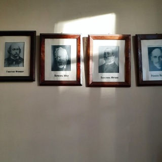 Логотип @tvoykruzhok - кружок