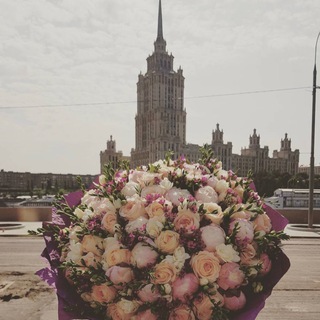 Логотип @tynkevichflowers - Ваш персональный флорист | Цветы Москва | Дубай