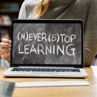 Логотип @uchilka_na - Училка на удалёнке