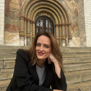 Логотип @udalovavocalist - УДАЛОВА НАТАЛЬЯ поет вещает учит