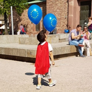 Логотип @uehavshaya - Не только Ларс фон Trier