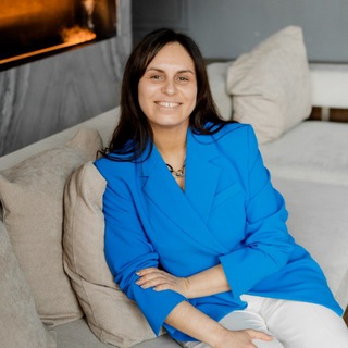 Логотип @uekaterinadesign - Ушакова ПРО дизайн и искусство