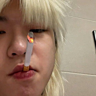 Логотип @uglyoppa - уродливый мальчик | архив