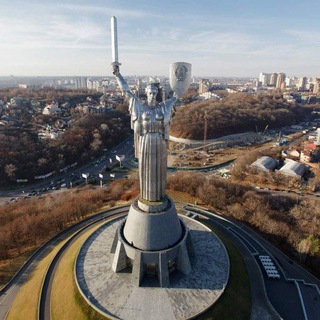 Логотип @ukrpravda_travel - УП. Подорожі