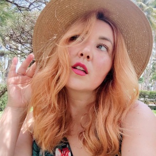 Логотип @uletewshaya - Улетевшая