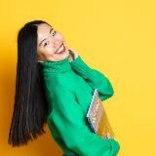 Логотип @ulianaspeaksenglish - ULIANA SPEAKS ENGLISH