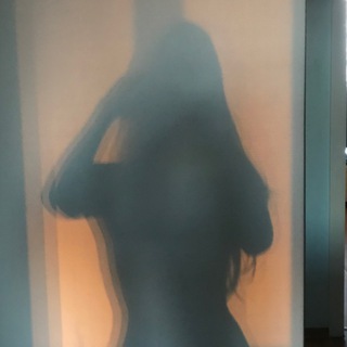 Логотип @uliannaschat - здесь чат