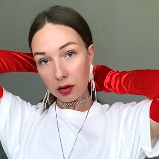 Логотип @uliastepannt - Julie Стилистка