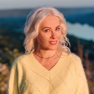 Логотип @uliiavak - Юлия квантовый нумеролог/психолог