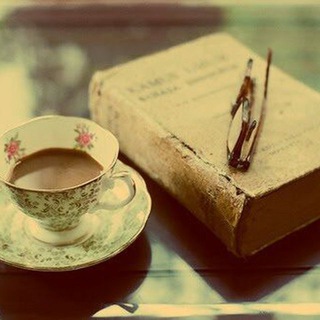 Логотип @un_buon_libro_e_una_tazza_di_te - Un buon libro e una tazza di tè 📖☕💕