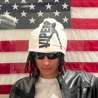 Логотип @uneekoneveryday - UNEEK на каждый день