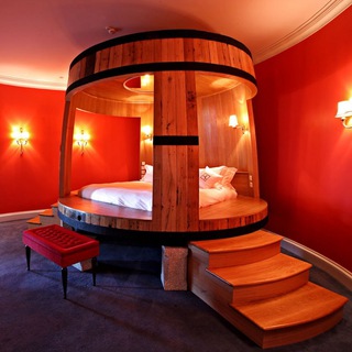 Логотип @unusual_use - Необычный обиход