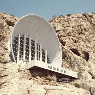 Логотип @urbanparadoxes - Urban Paradoxes 🇵🇱🇺🇦