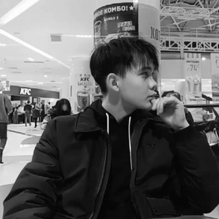 Логотип @urmat_muz - don’t look 🔙