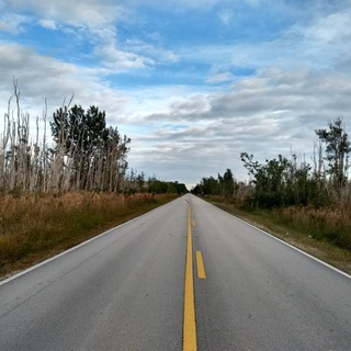 Логотип @usaindetails - США. Внимание к деталям 🇺🇸