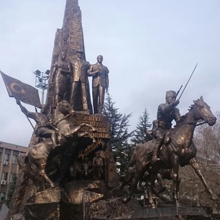 Логотип @usak_istanbul_izmir_antalya - Uşak, istanbul, Antalya, izmir :resident migrants