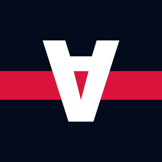 Логотип @uxrchat - Мамкины комментаторы