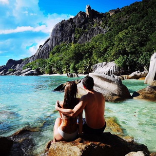 Логотип @v100stran - V100Stran – путешествия по миру, отчеты и полезные советы ✈️