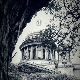 Логотип @v_duhe_peterburga - В духе Петербурга ❤️