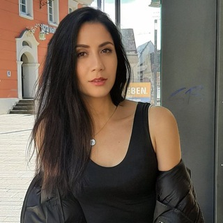 Логотип @v_gostyax_yastrologa - В гостях у астролога 🌓