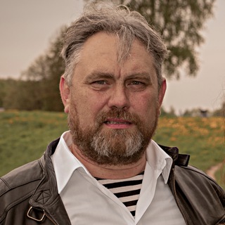 Логотип @v_kulanov - Выход из матрицы - В. Куланов