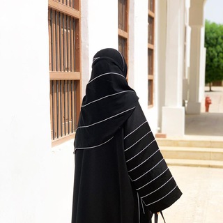 Логотип @v_sadu_znaniii - В сaду знаний 🕯