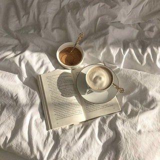 Логотип @vaaaniiilaaa - 𝚅𝚊𝚗𝚒𝚕𝚕𝚊`