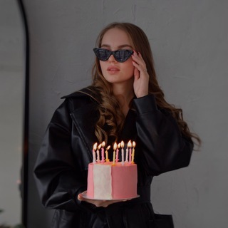 Логотип @vakushinaal - vakushina