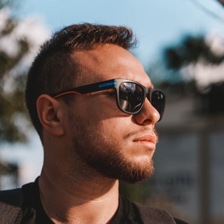 Логотип @valentinmaximov - Maximov Valentine