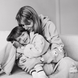 Логотип @valeraprivet97 - VALERAPRIVET 💖