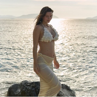 Логотип @valeriesideas - Валери Св • о фитнесе и жизни женщины по любви