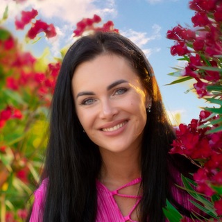 Логотип @valeriya_kak - Валерия, а как?